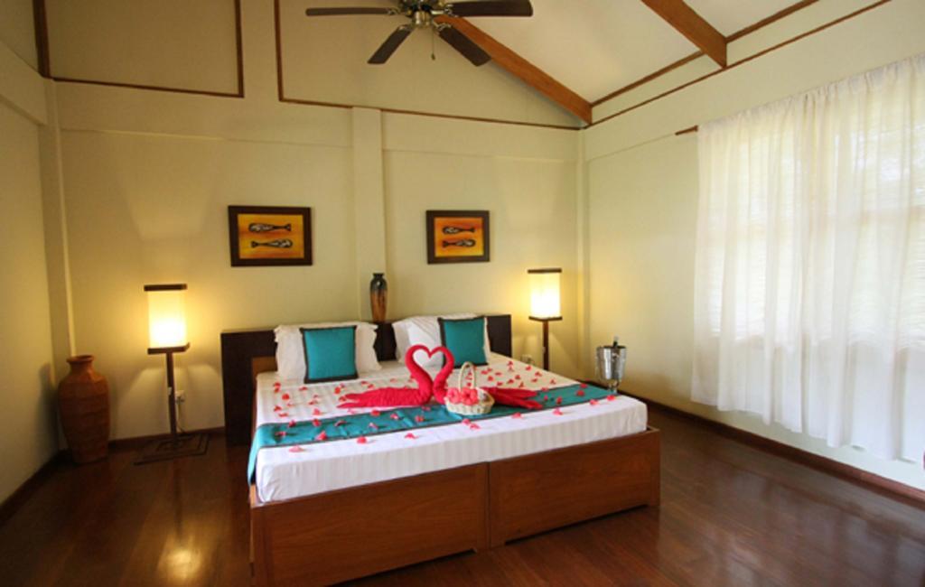 Asia Grand View Hotel Coron Room photo
