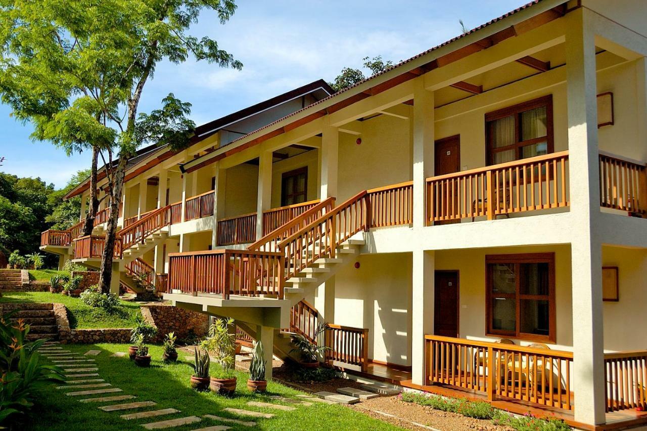 Asia Grand View Hotel Coron Exterior photo